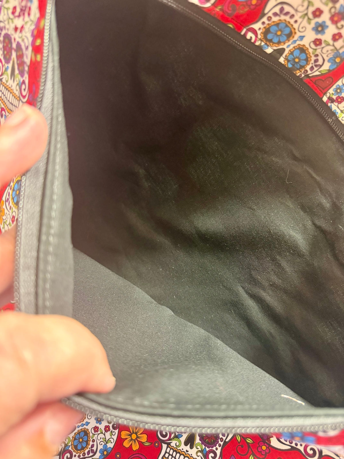 Project Bag for Cross Stitch with Dia de los muertos sugar skulls