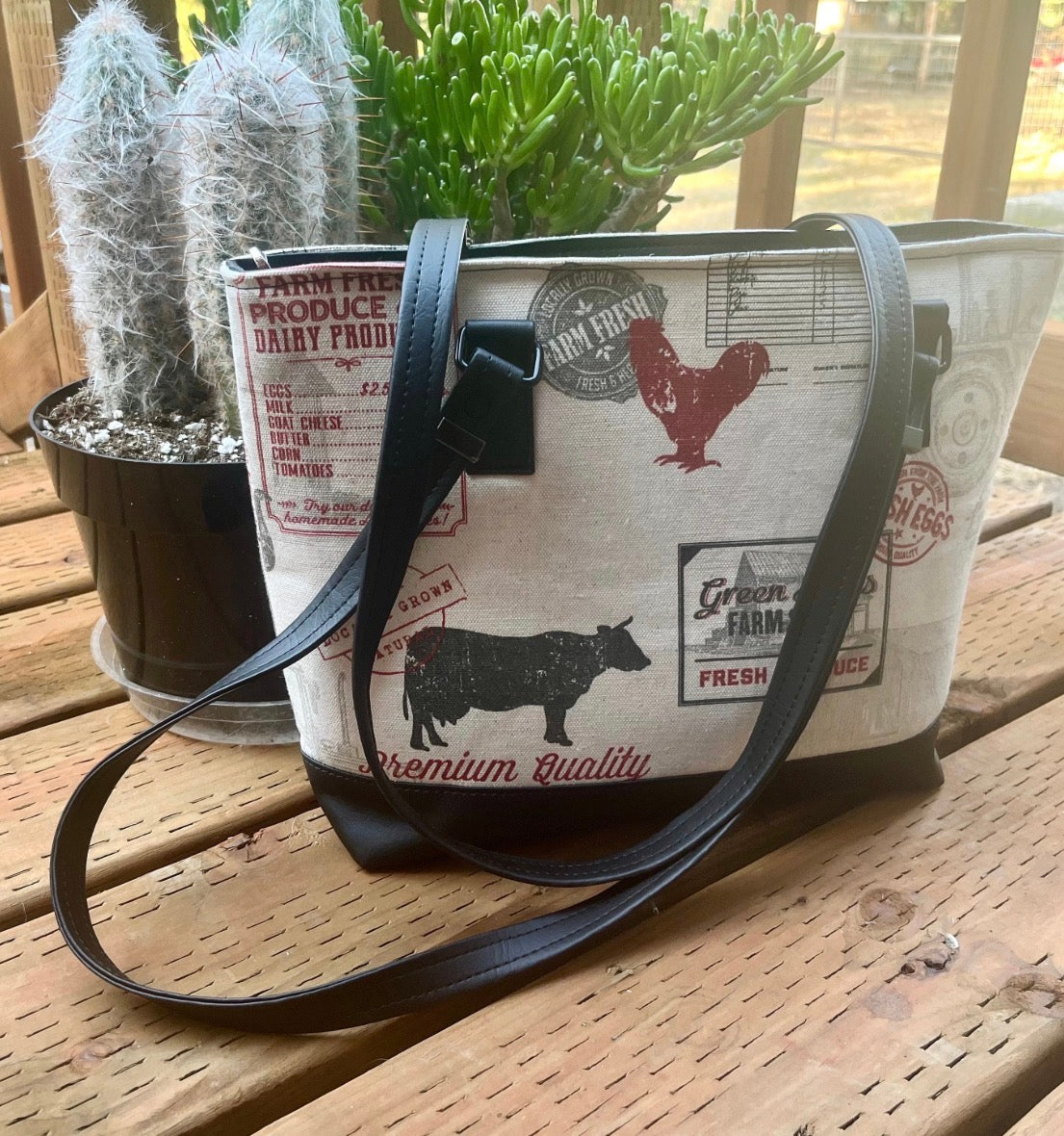 Chicken farm scene Purse/Handbag
