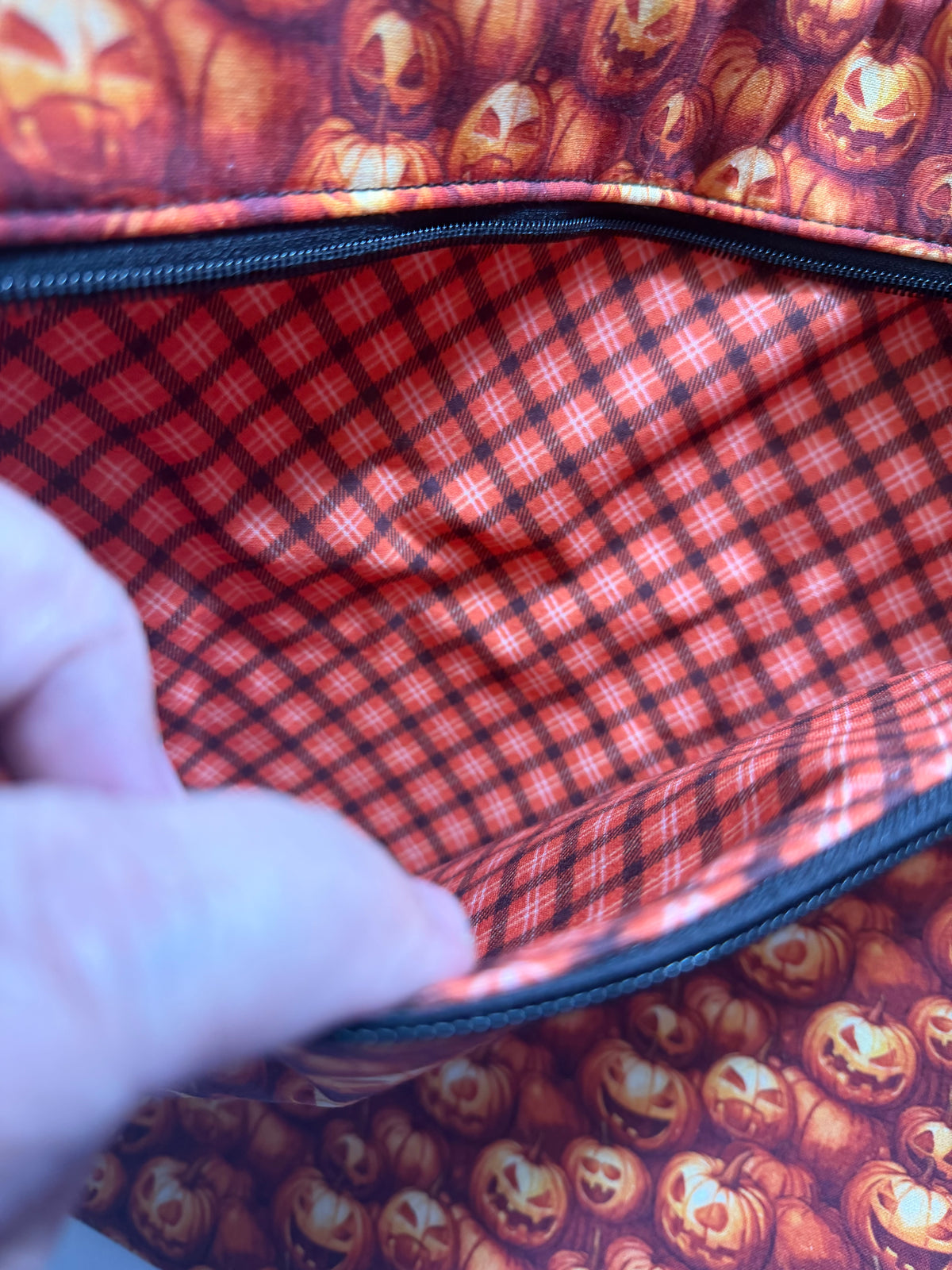 Project Bag for Cross Stitch with spooky pumpkins