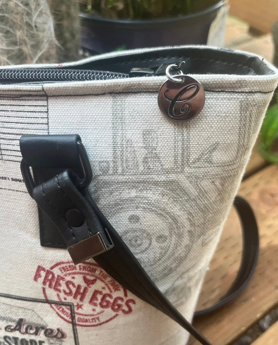 Chicken farm scene Purse/Handbag